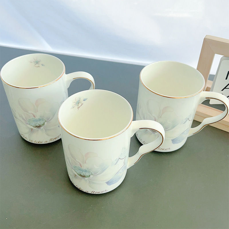 Cană Tangshan din porțelan de os — pentru ceai sau cafea, stil clasic, albastru și alb