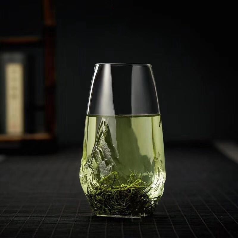 Ceașcă din sticlă borosilicată înaltă, cu vedere la munte – pentru ceai verde și băuturi