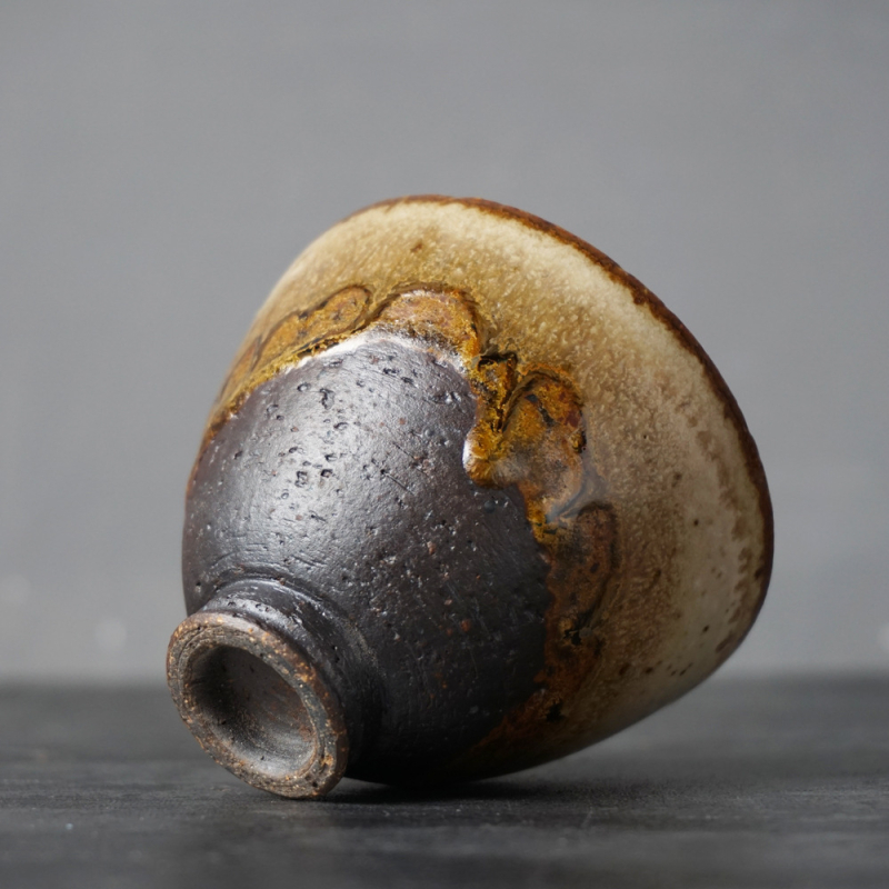Ceașcă de ceai ceramică, lucrată manual, în stil rustic, unică
