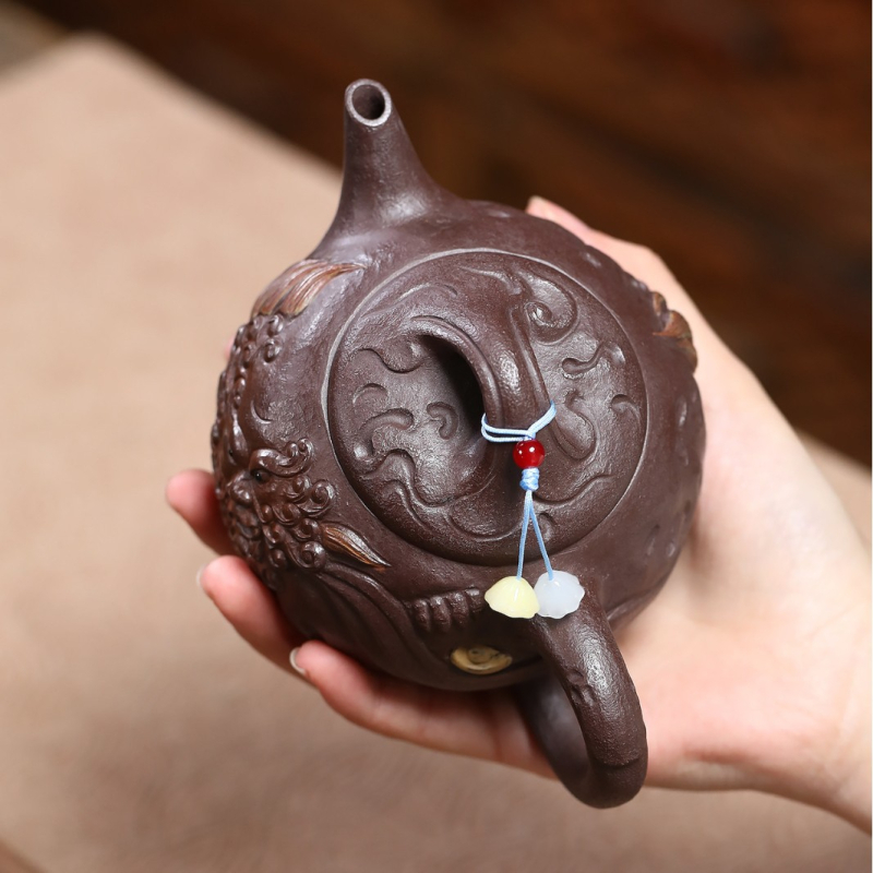 Ceainic Yixing Zisha, lut purpuriu original, realizat manual de un maestru renumit, design cu motiv de creatură norocoasă pentru infuzarea ceaiului