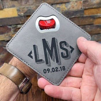 Instrument multifuncțional pentru bar cu gravură personalizată a logo-ului, laser pe piele PU, deschizător de sticle și suport din PU – cadou de nuntă
