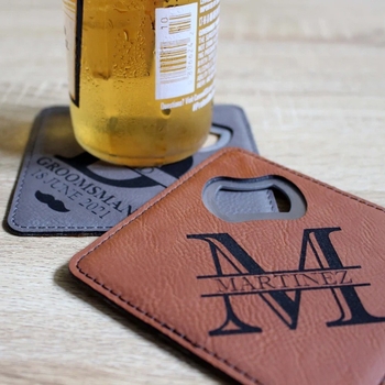 Instrument multifuncțional pentru bar cu gravură personalizată a logo-ului, laser pe piele PU, deschizător de sticle și suport din PU – cadou de nuntă
