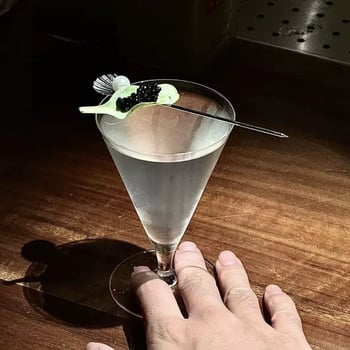 Pahar martini în stil japonez Kimura, în formă V, cu tulpină triunghiulară, cristal