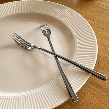 Furculițe pentru fructe din oțel inoxidabil, portabile, cu găuri rotunde, pentru fructe, desert, prăjitură și salate