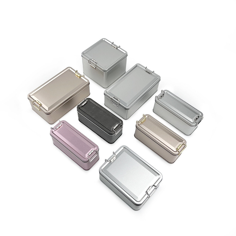 Cutie metalică argintie, retro, cu încuietoare cu mecanism de rotiță pentru ambalaje de produse coapte