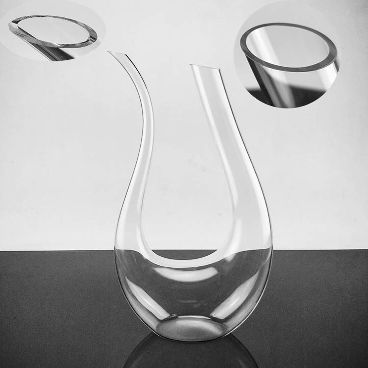 Decantor de vin din cristal fără plumb, cu dungi verticale albastre și negre, design în formă de harpă în stil U