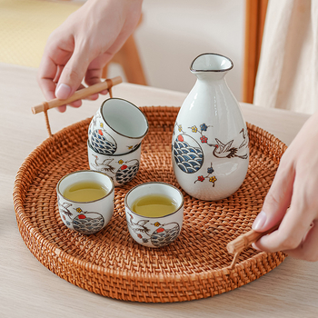 Set de pahare pentru sake din porțelan cu oală mică, 5 piese, porțelan alb, stil retro ușor luxos.