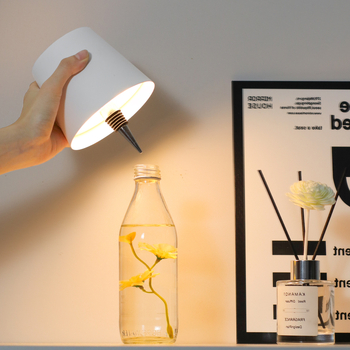 Lampa do fľaše vína s uzáverom – nočná svetlá a ambientné osvetlenie (dobíjateľná)
