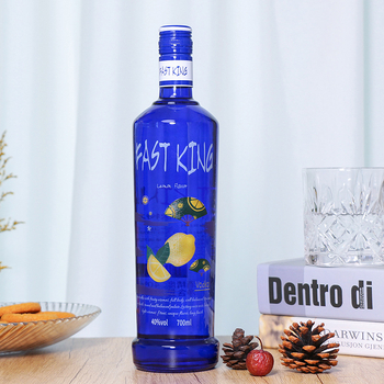 Set de cocktail pe bază de vodcă cu arome fructate, 7 piese, 40% vol.