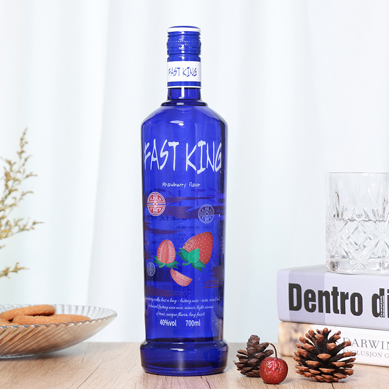 Set de cocktail pe bază de vodcă cu arome fructate, 7 piese, 40% vol.