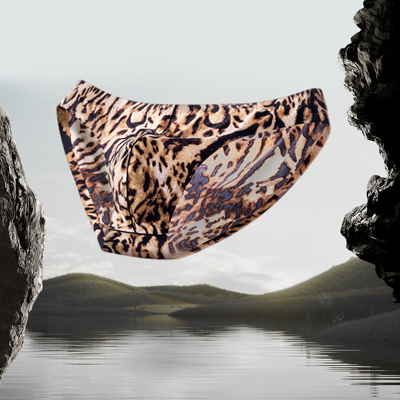 Muške bokserice s leopard uzorkom od ice silk, bezšivne, brzo sušeće sportske gaćice