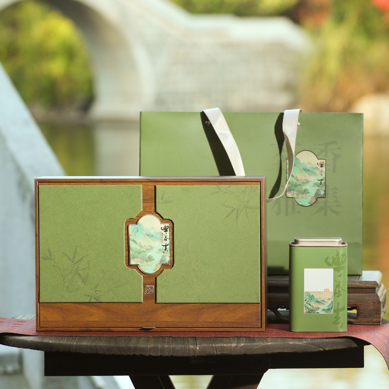 Cutie cadou pentru ambalaj ceai – 250 g ceaiuri chinezești: Longjing, Biluochun și Jinjunmei ceai negru — design personalizat