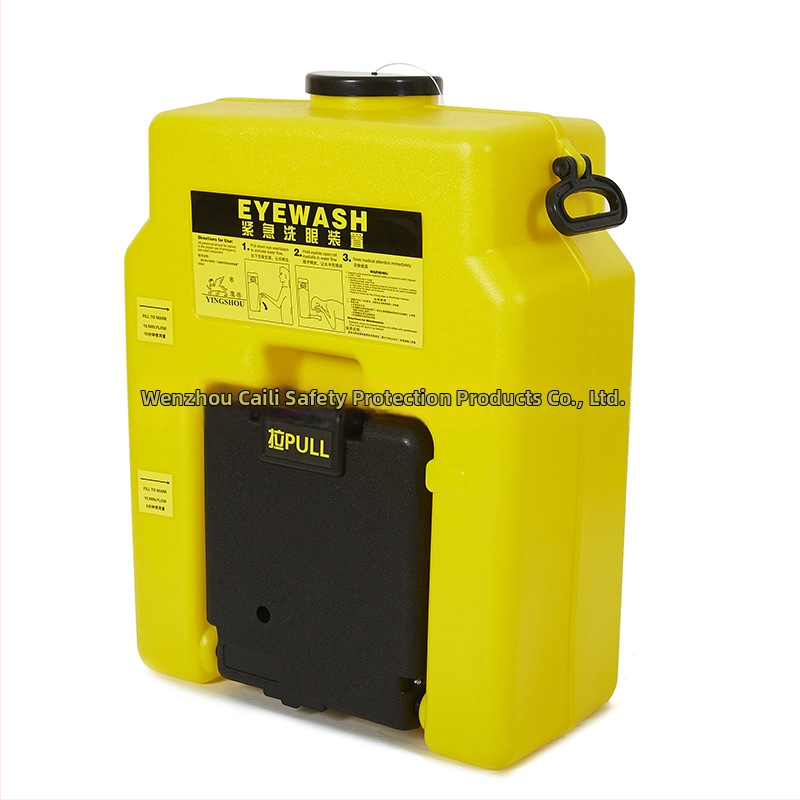 Nástenný umývač očí, model 6650, Eagle Beast, polyetylén, 53 L