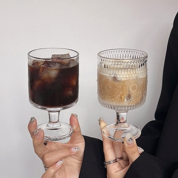 Magas lábú üveg otthoni használatra – minimalist design, víz, gyümölcslé, kávé és whiskey pohár