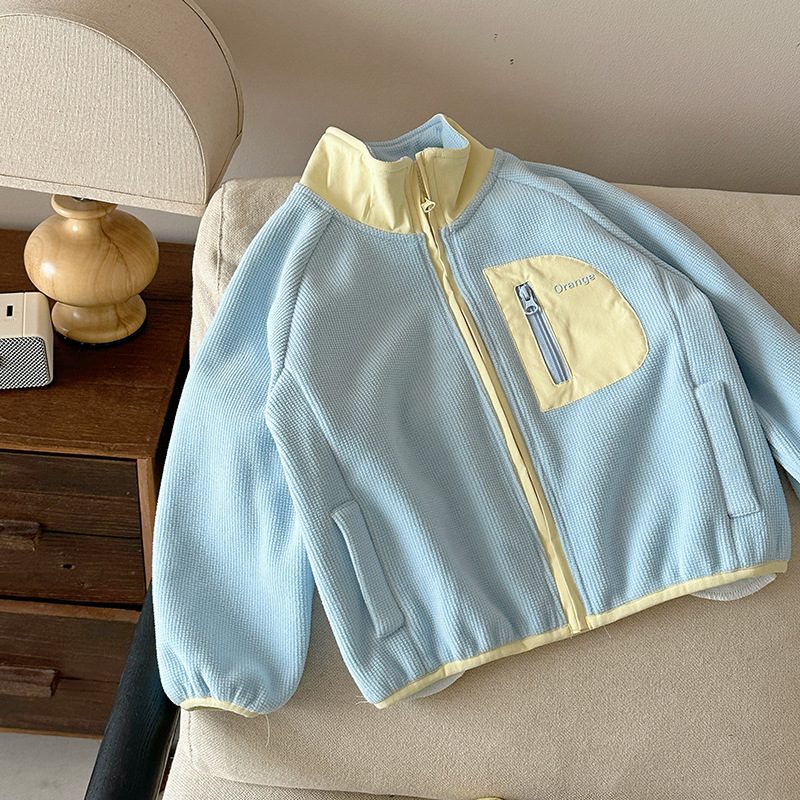 Raktáron: 2025-ös gyerek téli kabát színblokkokkal és zsebekkel, lányoknak és fiúknak, Rice Grain Composite Fleece Top