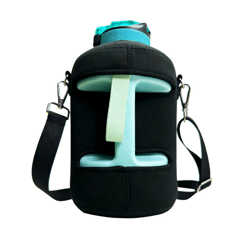 Geantă pentru sticlă de apă destinată fitness-ului, husă izolatoare, material diving, curea crossbody, capacitate mare pentru exterior