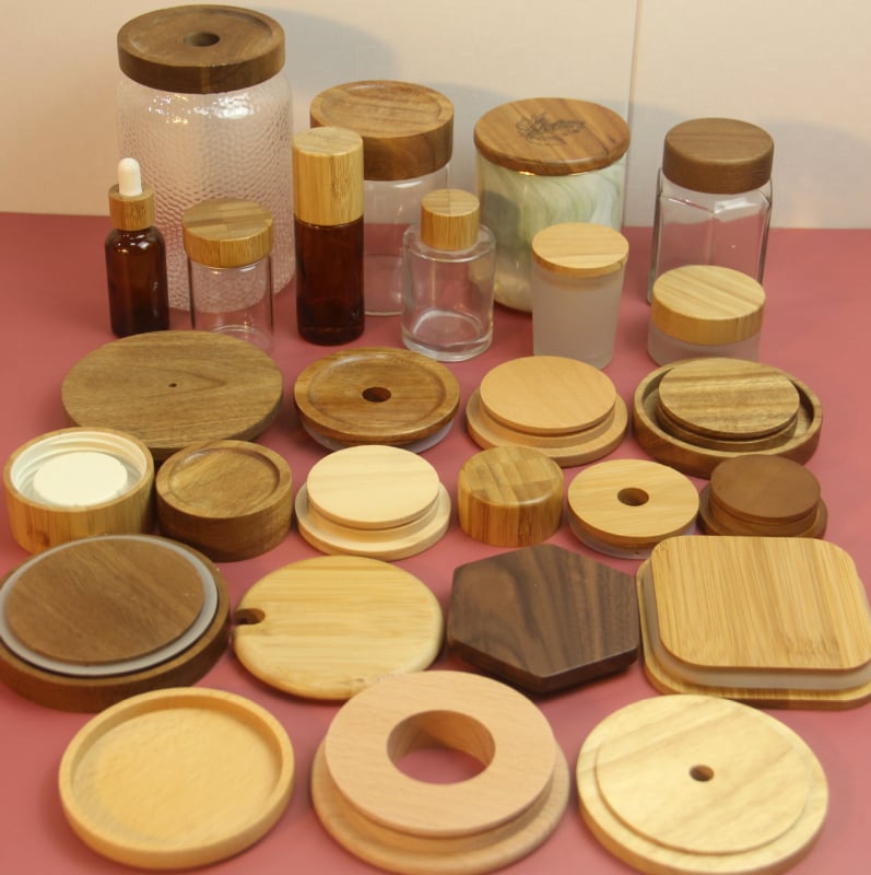 Set de capace din lemn pentru borcane, cești, sticle ceramice și cupe pentru lumânări