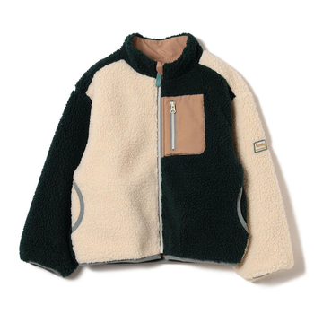 Gyerekeknek készült téli kabát fleece bélésével, kétoldalas cipzárral és álló gallérral, patchwork mintázattal
