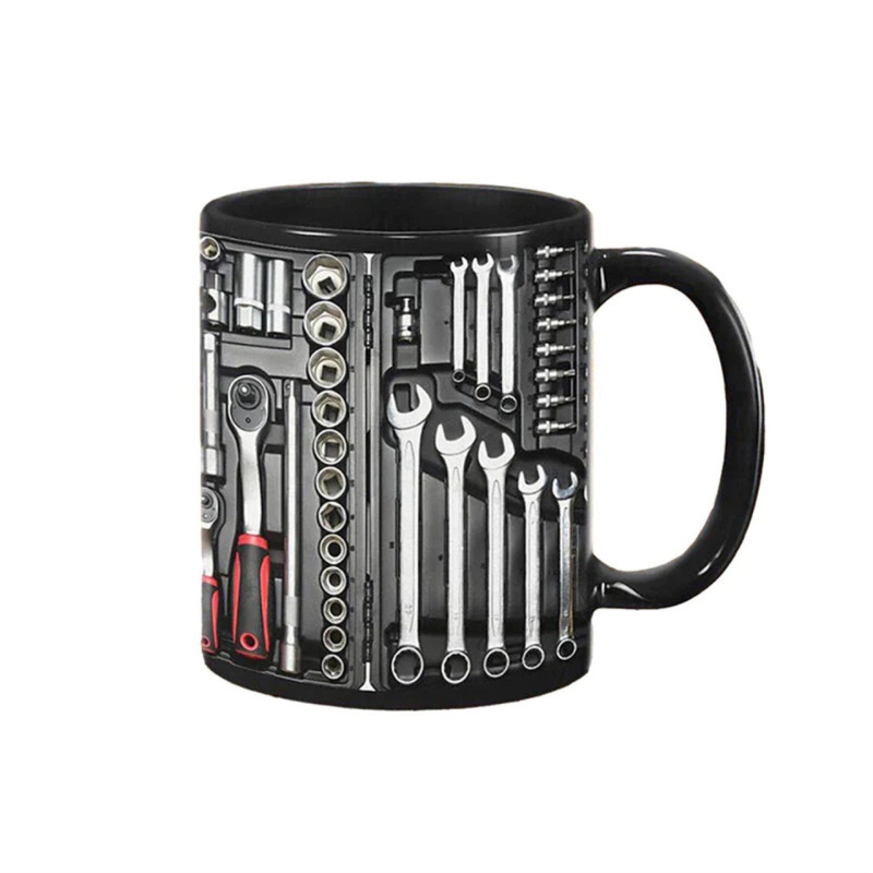 Cană ceramică pentru cafea cu design de trusă de scule pentru mecanici