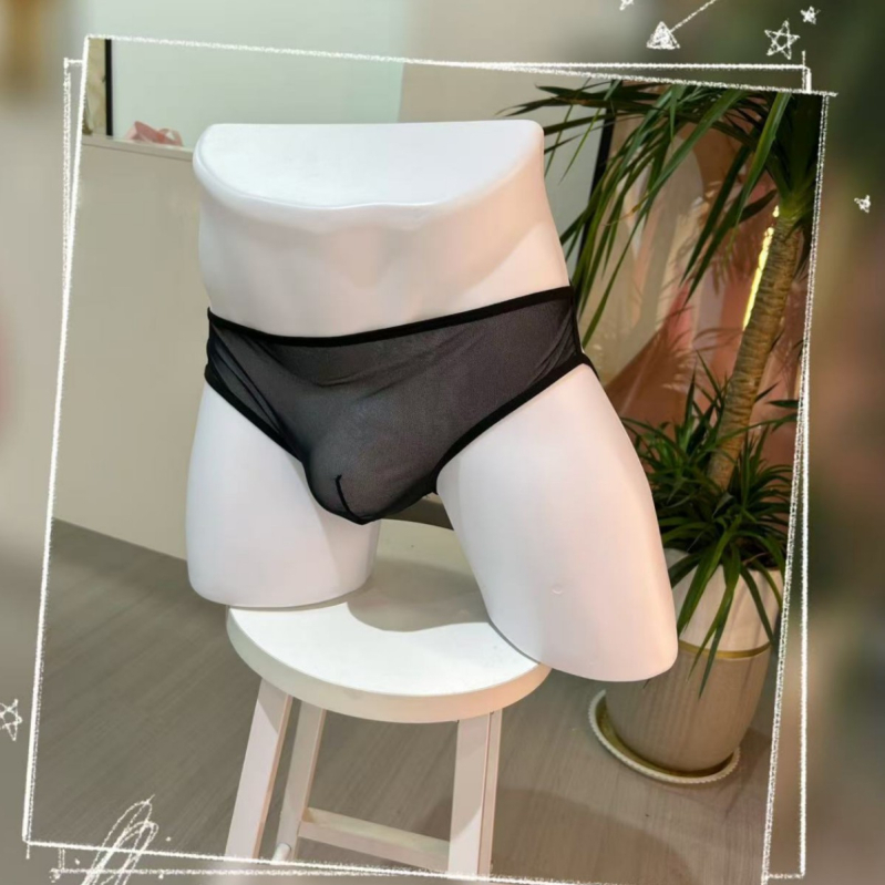 Sexy muški thong s lancem, prozračno, nizak struk, tanke naramenice, mrežasti prozirni erotski donji dio