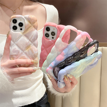 Zaštitna maska s 3D rombom i gradijentnim uzorkom za iPhone 11–14 Pro/Max