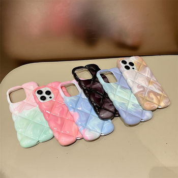 Zaštitna maska s 3D rombom i gradijentnim uzorkom za iPhone 11–14 Pro/Max