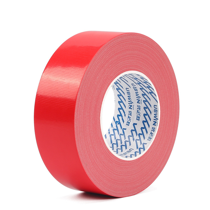 Bandă cu bază din pânză, lată, cu o singură față, impermeabilă și rezistentă la abraziune, pentru îmbinarea covoarelor, folii decorative și protecție împotriva vântului.