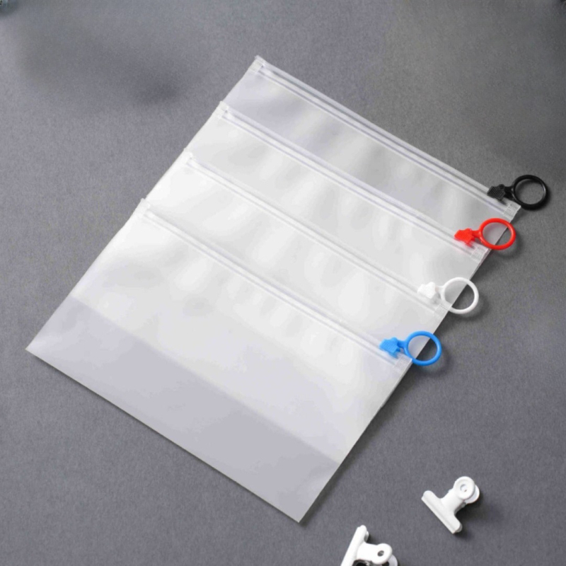Pungă CPE transparentă, mată, cu fermoar, logo personalizat pentru haine, șosete și lenjerie