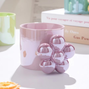 Cană ceramică colorată cu design floral și mâner unic – pentru micul dejun