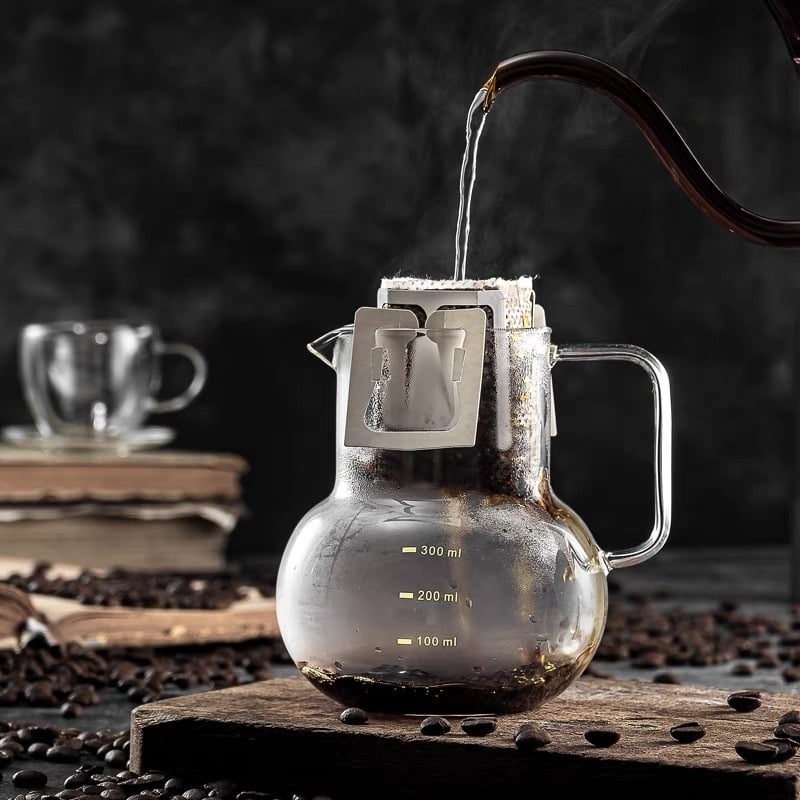 Ceainic din sticlă pentru pour-over cafea, cu mâner și scară încorporată