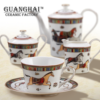 Set de cafea din porțelan osos cu cafetieră, cană de lapte, zaharniță, 4 cești și 4 farfurioare – stil european, lux retro