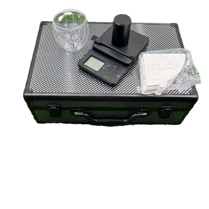 Set de cafea cu filtru manual într-o cutie din aluminiu – 10 piese, set de cadou portabil pentru drumeții