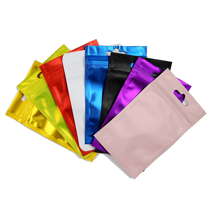Pungi mici din folie de aluminiu, colorate, cu finisaj mat, fereastră transparentă, sigilare automată