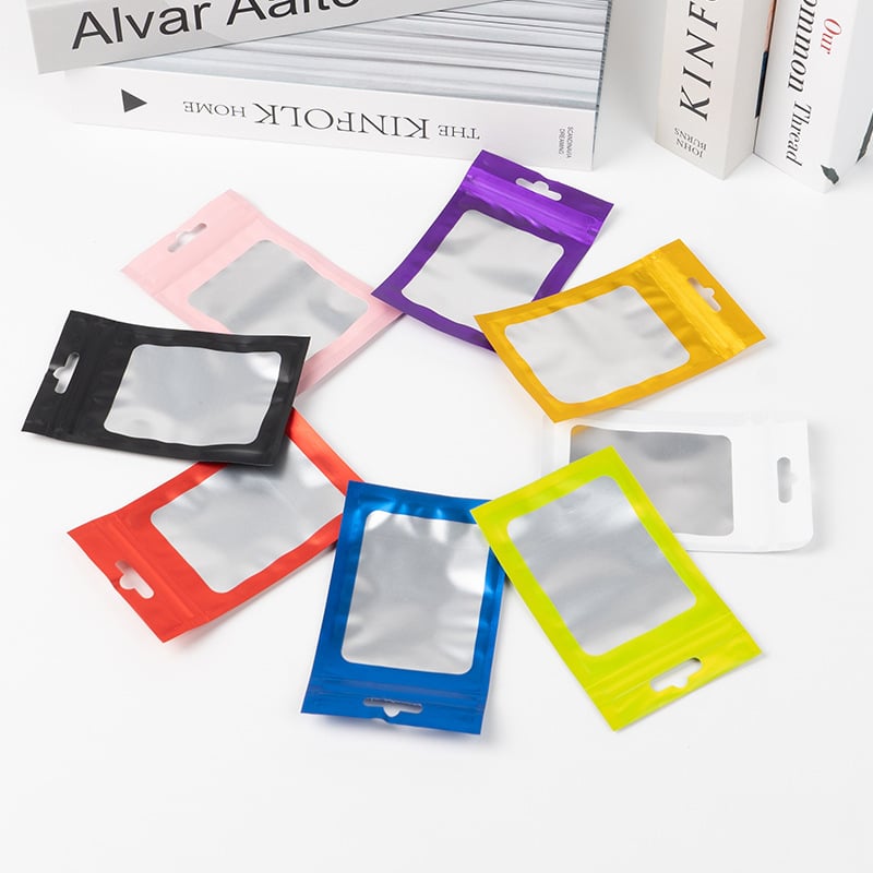 Pungi mici din folie de aluminiu, colorate, cu finisaj mat, fereastră transparentă, sigilare automată