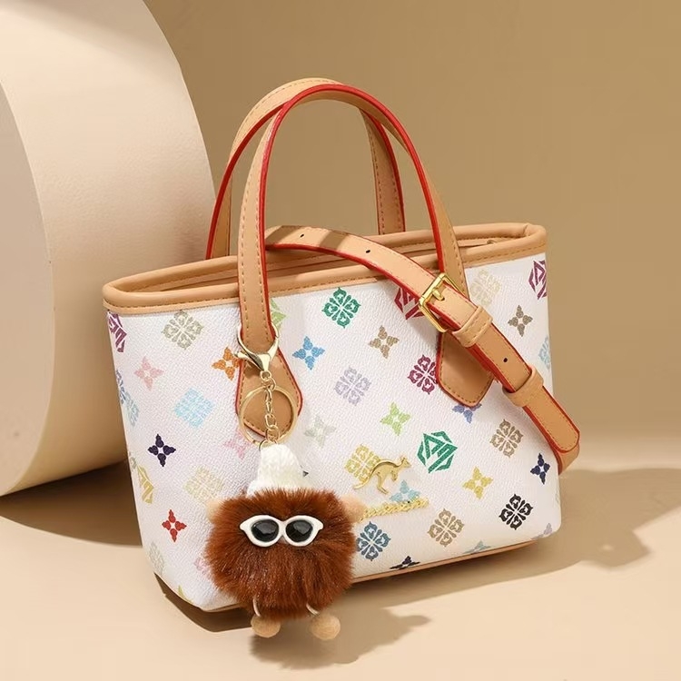Ženska kožna mala kvadratna torbica s retro otiskom, crossbody, preko ramena i u ruci, svestrana i stilska dnevna torba.