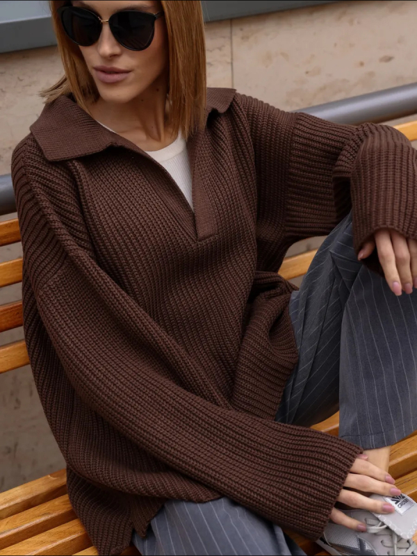 Női oversized kötött polo pulóver, laza szabású és meleg