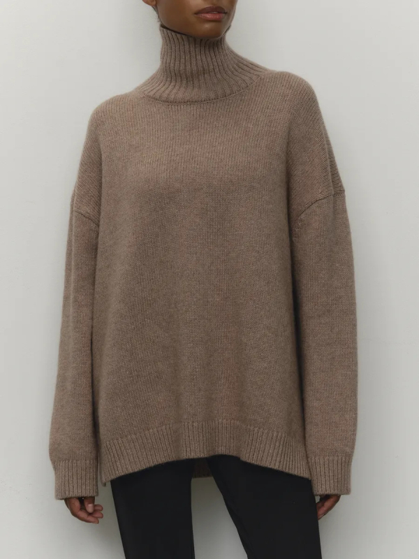 Női oversized pulóver csíkos mintával és magas gallérral, lazított szabás, plusz méret