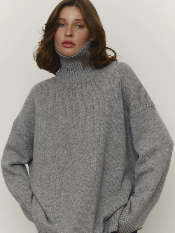 Női oversized pulóver csíkos mintával és magas gallérral, lazított szabás, plusz méret