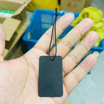 Etichetă de agățat din carton negru, cu șnur elastic, etichetă de preț pentru bijuterii
