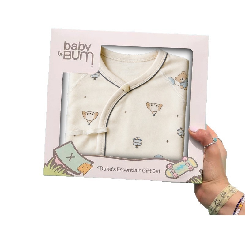 Cutie albă din carton pliabil pentru ambalarea îmbrăcămintei (tricouri și lenjerie), unisex, MOQ 1000 buc.