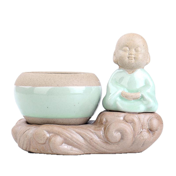 Vază Zen ceramică pentru suculente, cu perforații, lucrată manual, cu Buddha Maitreya și un mic călugăr