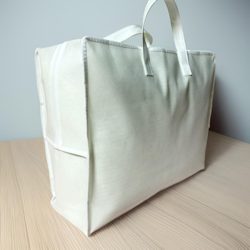 Geantă albă din material nețesut, cu fermoar, pentru ambalarea textilelor de casă și a îmbrăcăminii – imprimare logo disponibil