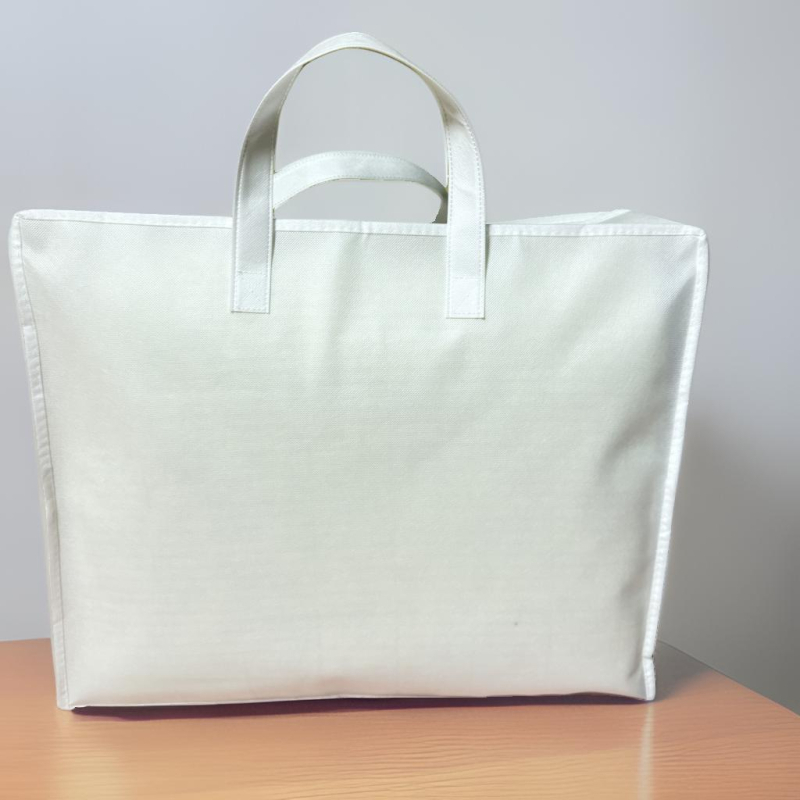 Geantă albă din material nețesut, cu fermoar, pentru ambalarea textilelor de casă și a îmbrăcăminii – imprimare logo disponibil