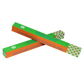 Cutii colorate de diferite tipuri și carton cu siglă tipărită, dimensiuni variate, ambalaje pentru folie auto, cutii de carton îndelung întărite, ambalaje pentru serii mici