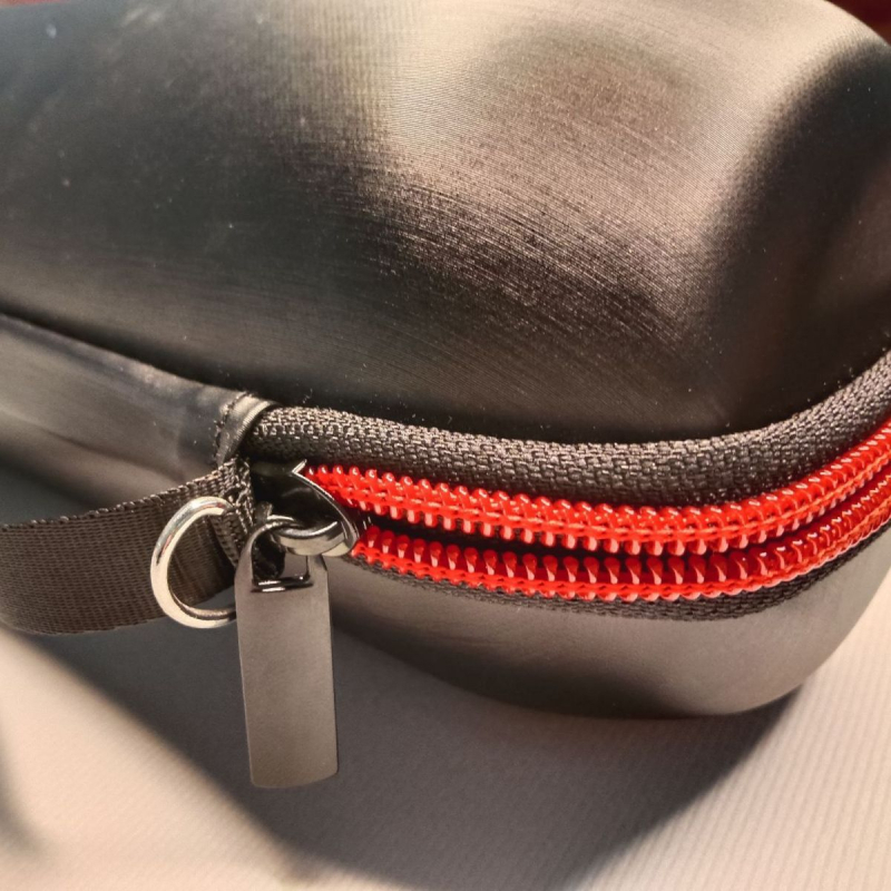 Višenamjensko prijenosno kućište za Bluetooth slušalice i audio uređaje