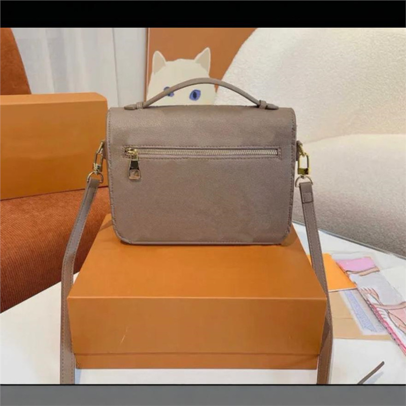 2024 nova klasična monogramska messenger torba od prave kože, s lancem i žutom cvjetnom logom, za žene