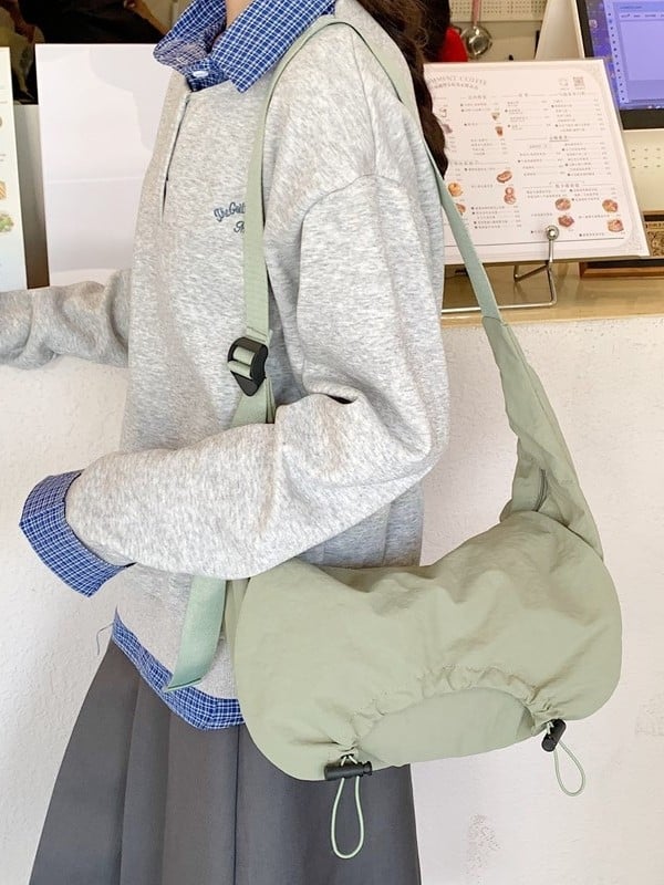 Ženska platnena torba za rame, velika kapaciteta, ljetni nišni dizajn, crossbody torba s jednim remenom, plisiran oblik