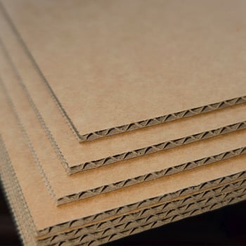Ambalaj din carton kraft cu trei straturi, panou rigid îngroșat, inserții de umplere și separator, carton ondulat, personalizabil