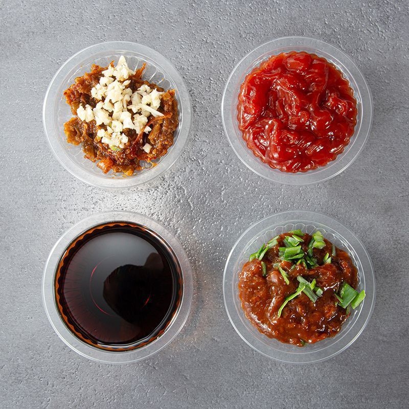 Vasuri de sos de unică folosință, boluri din plastic, de calitate alimentară, pentru degustare; sos de soia, ardei iute, wasabi; boluri pentru dip la dumplings; utilizare comercială