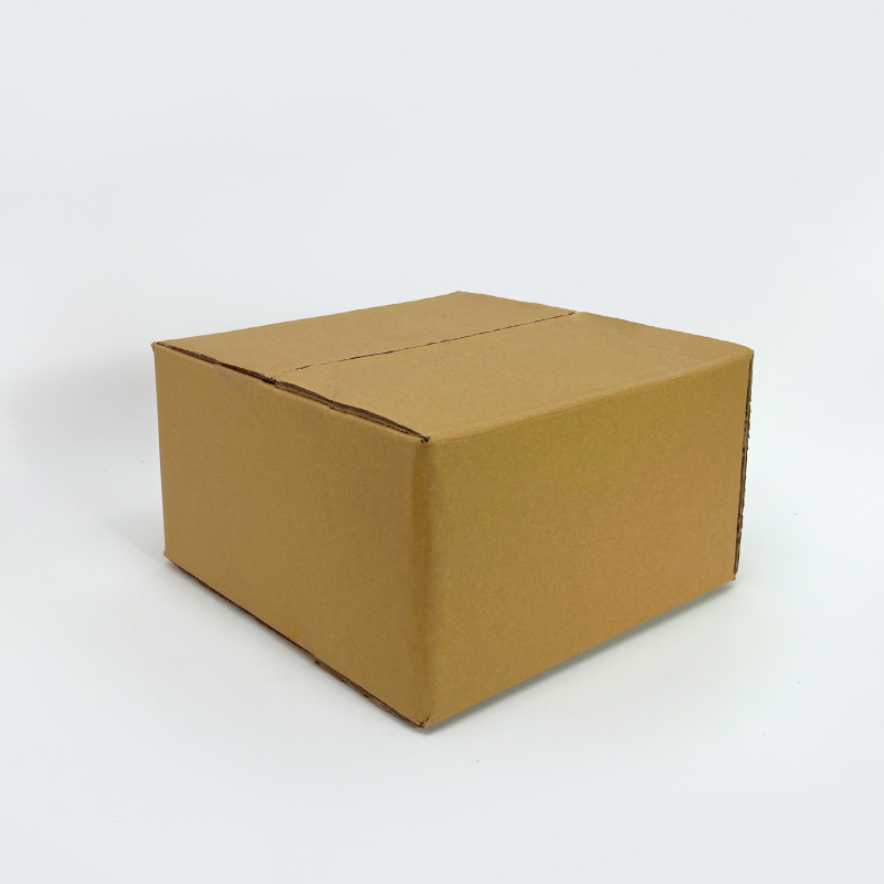 Cutii de mutat din carton kraft cu cinci straturi, rezistente, galbene, dimensiuni 31x31x16 cm; 38x34.5x17.5 cm; 43x32.5x17.5 cm